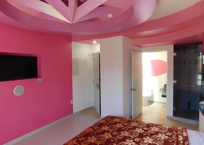 Extasis Hotel 3*